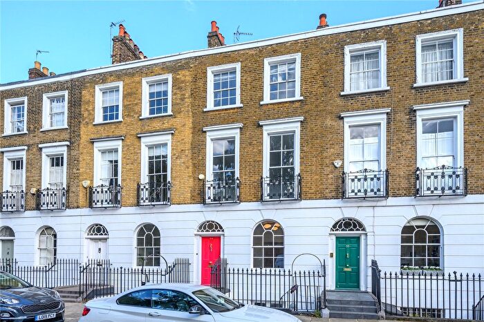 4 Bedroom Semi-Detached House To Rent In Gibson Square, Islington, London, N1