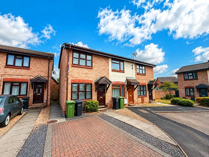 2 Bedroom End Of Terrace House For Sale In Thirsk Avenue, Hereford, HR4