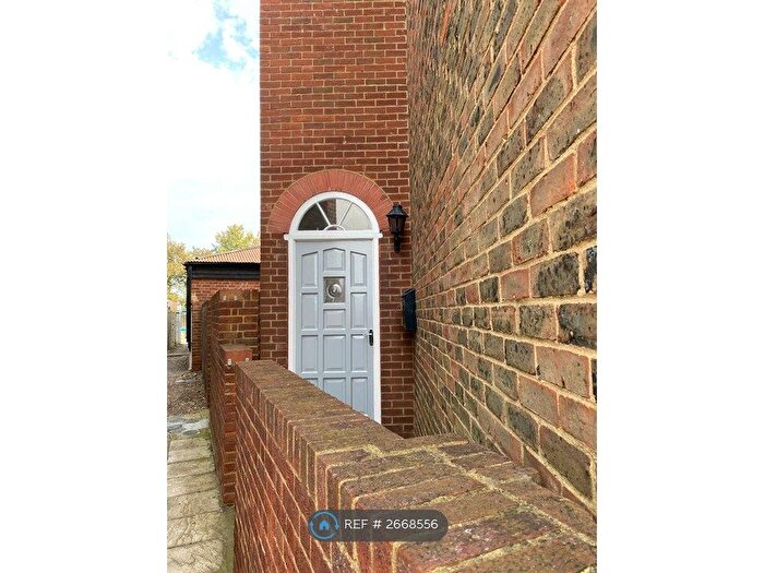 2 Bedroom Semi-detached House To Rent In Swale Cottage, Queenborough, ME11