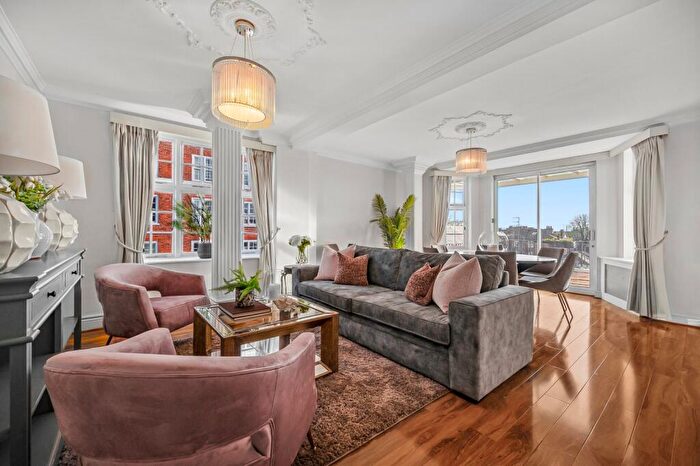 4 Bedroom Flat For Sale In Melina Court, Grove End Road, NW8