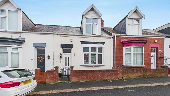 3 Bedroom Terraced House For Sale In Hawarden Crescent, High Barnes, Sunderland, SR4