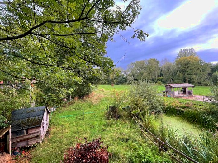 1 Bedroom Detached House To Rent In New Mill Lane, Eversley, Hook, RG27