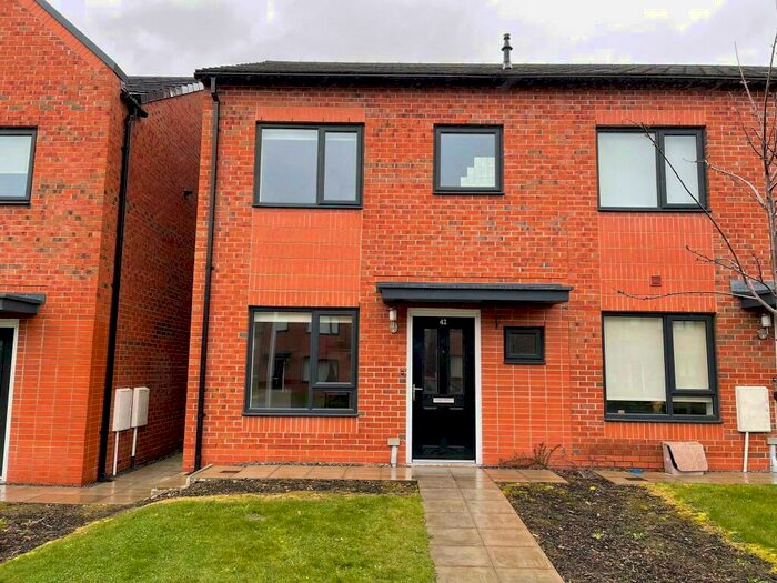 3 Bedroom Semi-Detached House To Rent In Tonbridge Close, Minshull Way, Birkenhead, Wirral, Merseyside, CH42