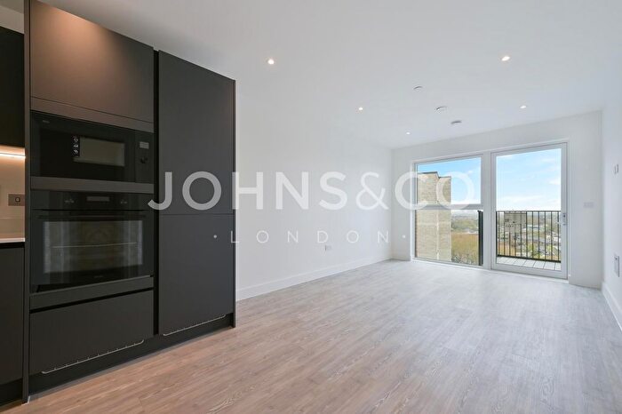 1 Bedroom Flat To Rent In Kew Bridge Rise, Kew Bridge, London, TW8