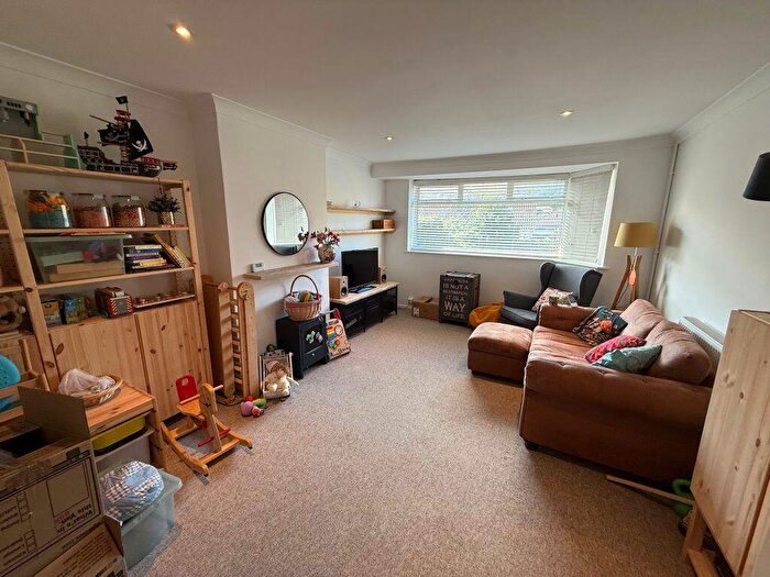 2 Bedroom Bungalow To Rent In Eley Drive, Rottingdean, BN2