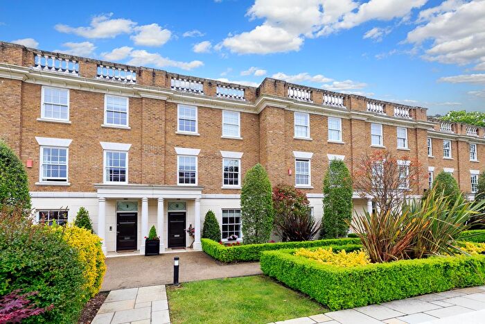 5 Bedroom Terraced House To Rent In Corsellis Square, Twickenham, TW1