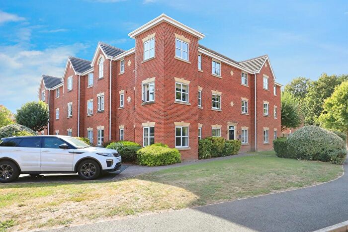 2 Bedroom Flat For Sale In Conifer Place, Stourport-On-Severn, DY13