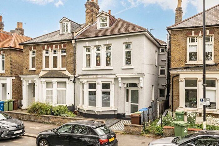 2 Bedroom Flat For Sale In East Dulwich Grove, East Dulwich, SE22