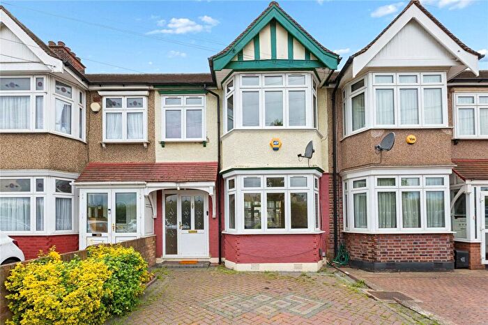 3 Bedroom Terraced House For Sale In Christie Gardens, Chadwell Heath, Romford, RM6
