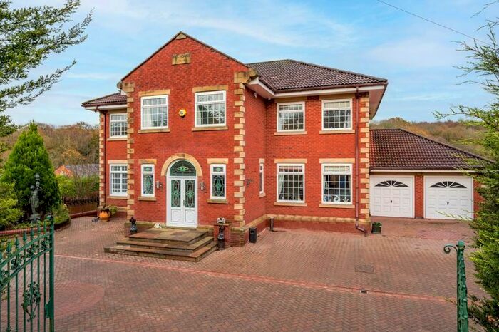 4 Bedroom Detached House For Sale In Chorley Road, Standish, Wigan, WN1