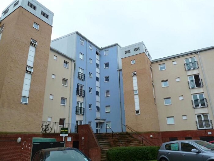 2 Bedroom Apartment To Rent In White Star Place, Southampton, SO14