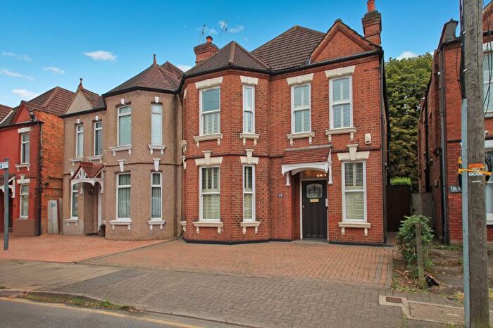 4 Bedroom Semi-Detached House For Sale In Hindes Road, Harrow, HA1
