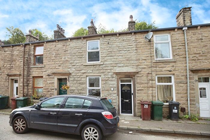 2 Bedroom Terraced House For Sale In Lee Road, Bacup, OL13