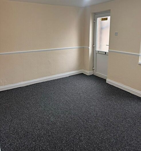 1 Bedroom Flat To Rent In Third Avenue, Dagenham, RM10