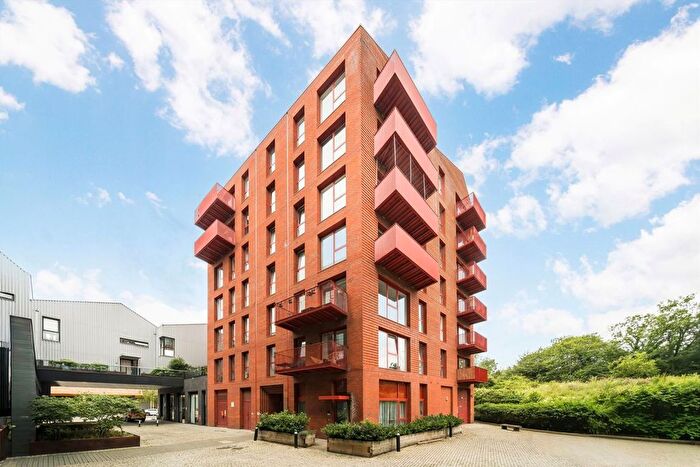 1 Bedroom Flat For Sale In Hart Yard, Homerton, E3