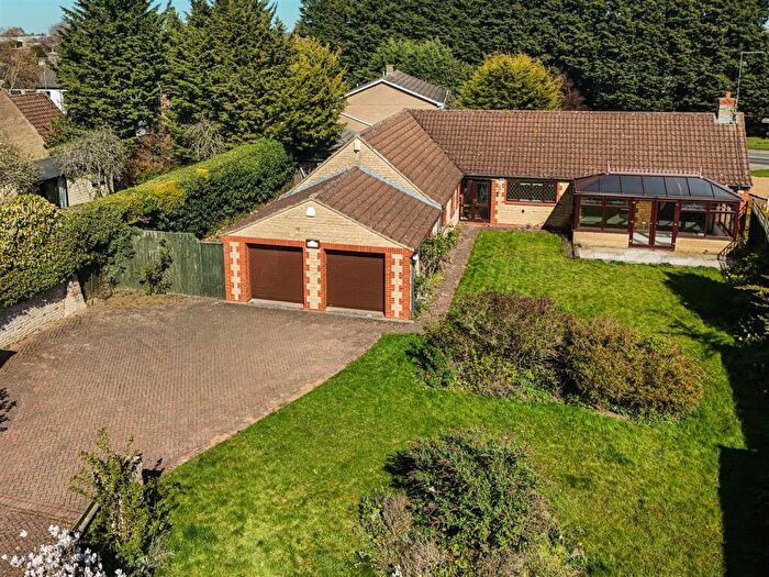 4 Bedroom Bungalow For Sale In Ormond Place, Isham, Kettering, NN14