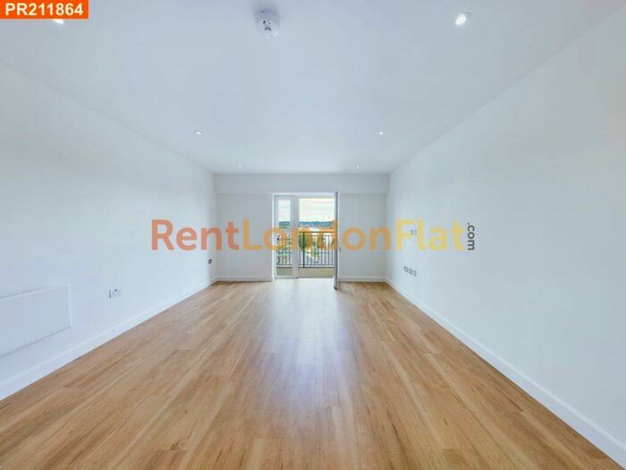 2 Bedroom Flat To Rent In Beaufort Square, Colindale, , London &# Bed Flat, NW9