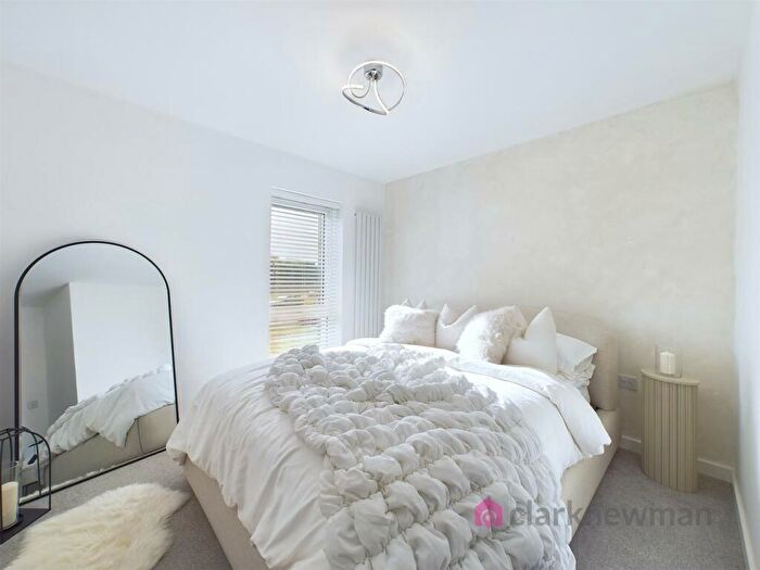 1 Bedroom Apartment For Sale In Myrtle Close, Gilden Park, Harlow, CM17