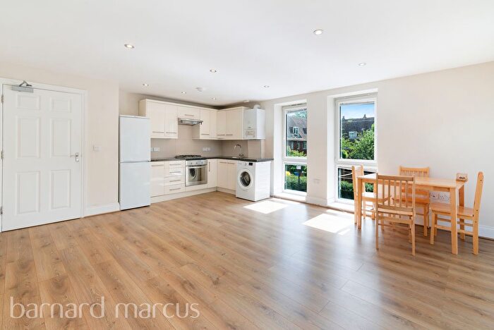 2 Bedroom Flat To Rent In Penton Place, Kennington, London, SE17