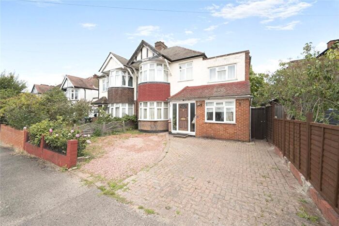 5 Bedroom Semi-Detached House For Sale In Highfield Road, Surbiton, KT5