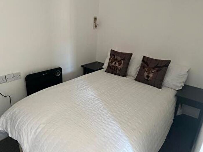 Studio To Rent In Birch House, Vicars Court, Clipstone, NG21