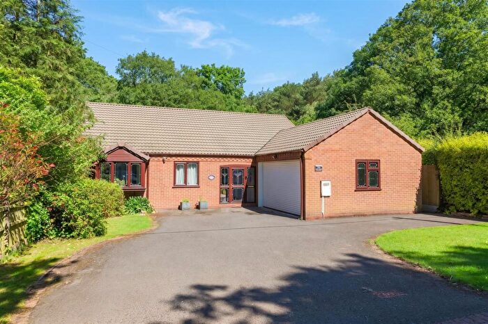 4 Bedroom Detached Bungalow For Sale In Birchley Heath Road, Birchley Heath, CV10