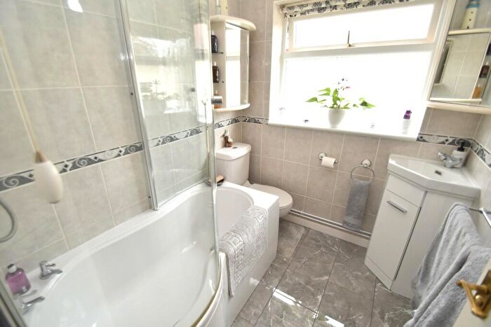 2 Bedroom Detached Bungalow For Sale In Overstrand, NR27