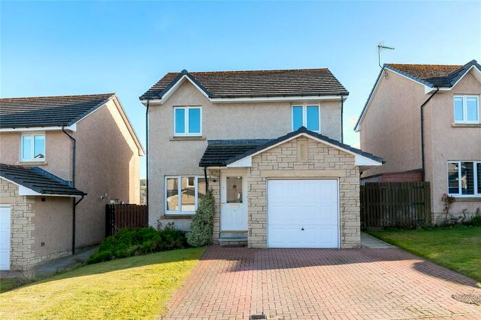 3 Bedroom Detached House To Rent In Brockwood Place, Blackburn, AB21