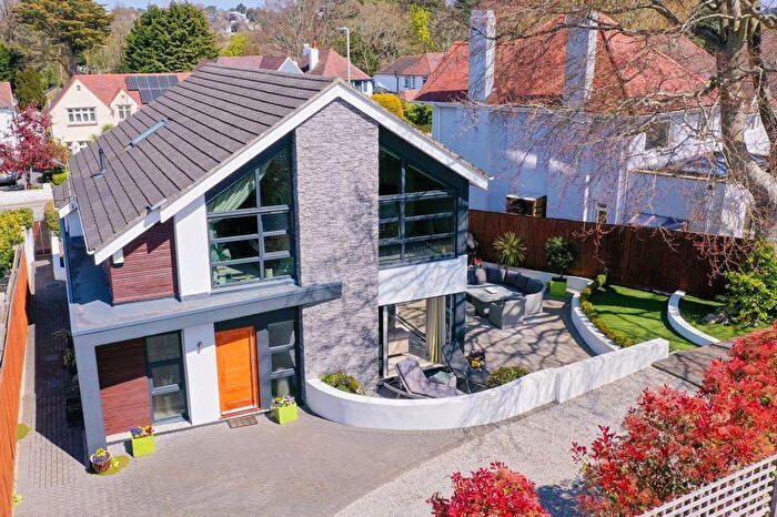 4 Bedroom Detached House For Sale In Elms Close, Lilliput, BH14