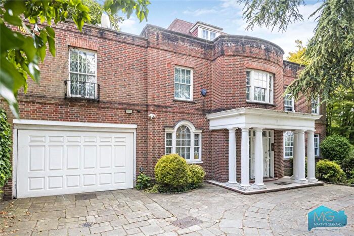 11 Bedroom Detached House For Sale In Winnington Road, London, N2