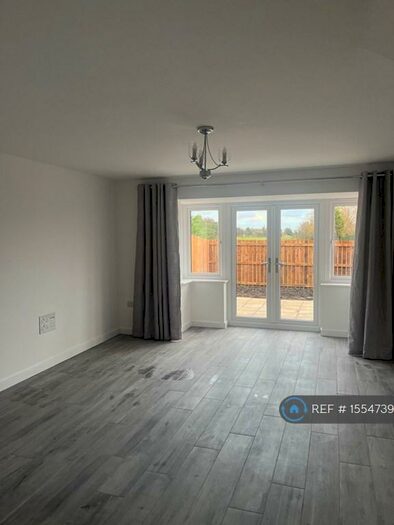 3 Bedroom Semi-Detached House To Rent In Turnberry Avenue, Blyth, NE24