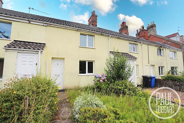 2 Bedroom Cottage To Rent In Beccles Road, Lowestoft, NR33