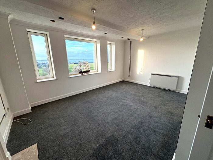 2 Bedroom Flat To Rent In Clarence Parade, Southsea, Portsmouth, PO5