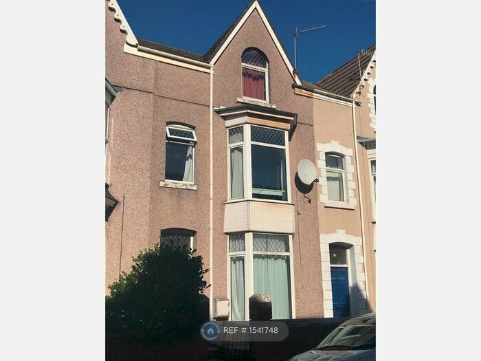 9 Bedroom Terraced House To Rent In Gwydr Crescent, Swansea, SA2