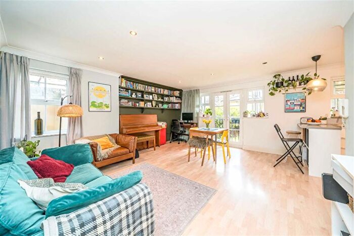 2 Bedroom Flat For Sale In Belvedere Place, Brixton, SW2