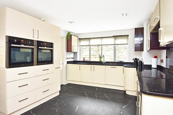 3 Bedroom Terraced House For Sale In High Bridge Court, Waterside, Knaresborough, HG5