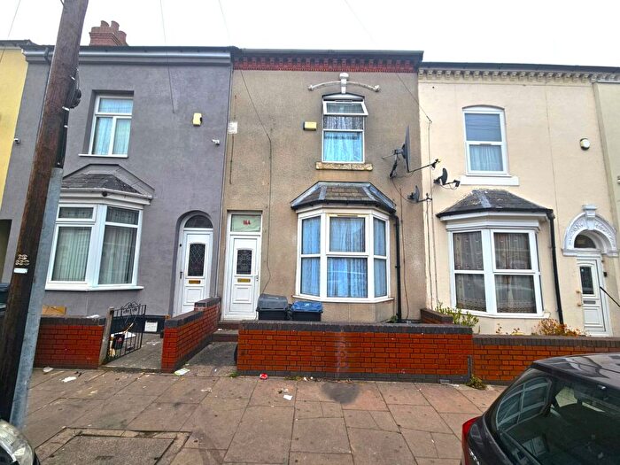 3 Bedroom Terraced House For Sale In Ombersley Road, Sparkbrook, Birmingham, B12