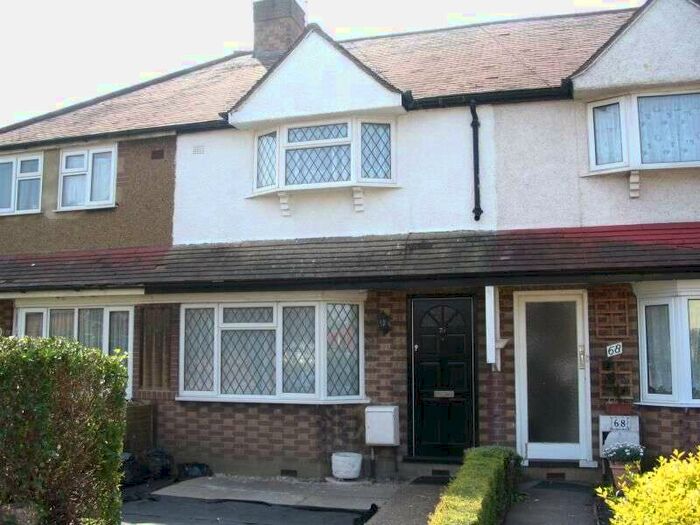 2 Bedroom Property To Rent In Hampton Lane, Feltham, TW13