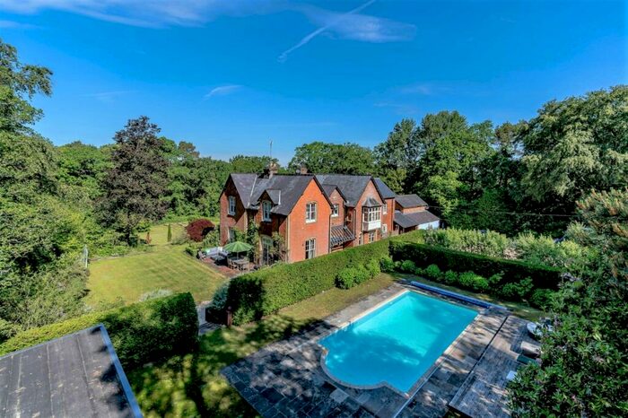 6 Bedroom Detached House For Sale In Newtown Common, Newbury, Berkshire, RG20