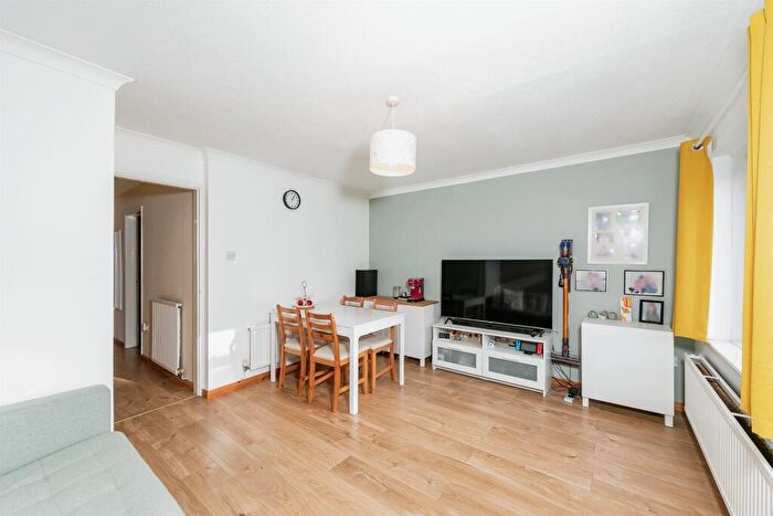 2 Bedroom End Of Terrace House For Sale In Fakenham Close, Lower Earley, Reading, RG6