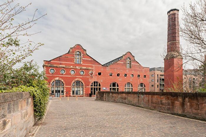 3 Bedroom Duplex For Sale In / Dryden Street, Edinburgh, EH7