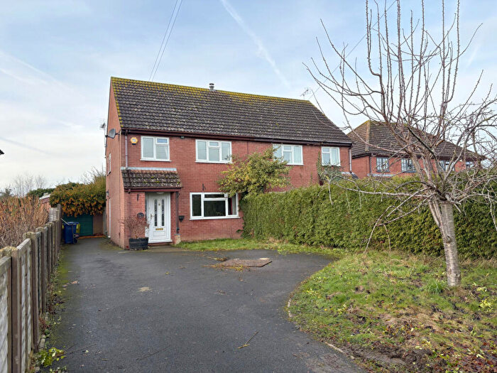 3 Bedroom Semi Detached House For Sale In Thirlebrook Cottages, Aston Cross, Tewkesbury, GL20