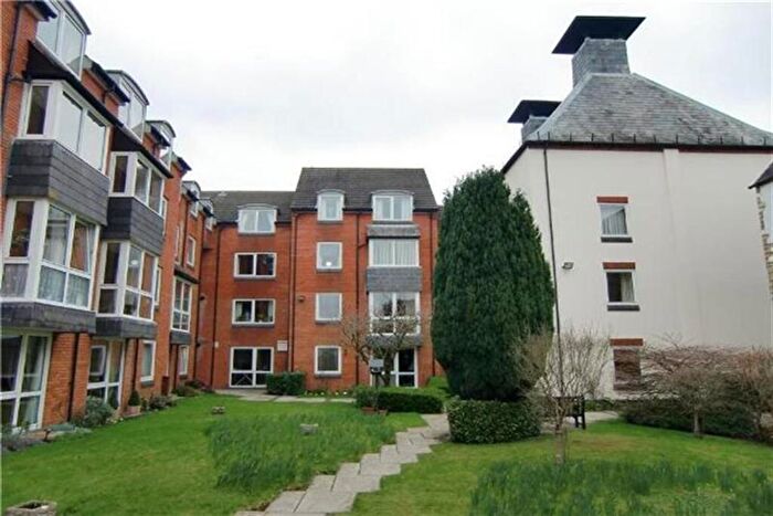 1 Bedroom Retirement Property To Rent In Homeberry House, Ashcroft Gardens, Cirencester, GL7