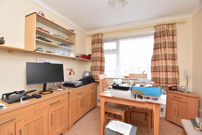 2 Bedroom Semi-Detached Bungalow For Sale In Aspen Close, St. Marys Bay, Romney Marsh, TN29