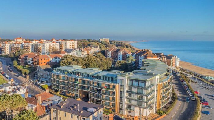 2 Bedroom Apartment To Rent In Marina Close, Boscombe, Bournemouth, BH5