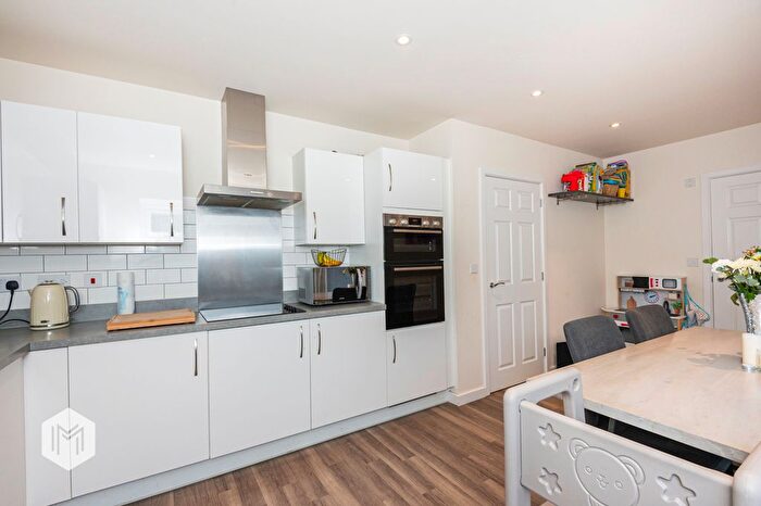 4 Bedroom Detached House For Sale In Oak Green Road, Lowton, Warrington, WA3