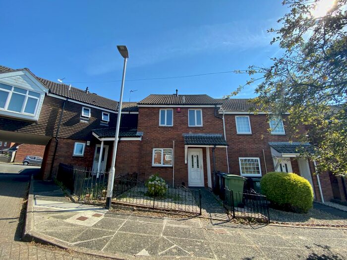 2 Bedroom Terraced House To Rent In Westcountry Close, Plymouth, PL2