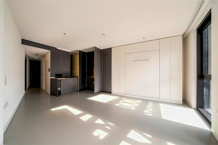 Studio To Rent In Lewis Cubitt Square, King's Cross, N1C
