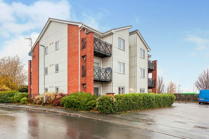 1 Bedroom Flat To Rent In The Oaks, Leeds LS10