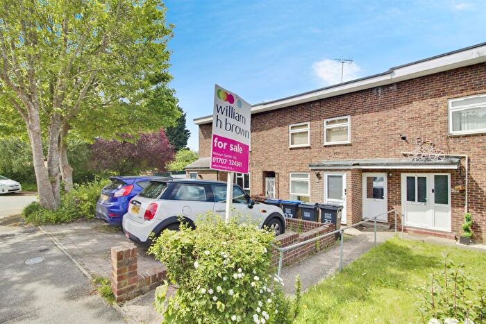 1 Bedroom House For Sale In Honeysuckle Gardens, Hatfield, AL10